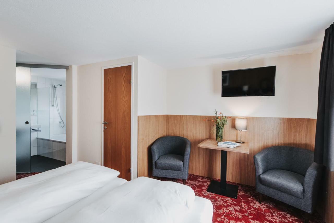 Hotel Adler Warth  Esterno foto