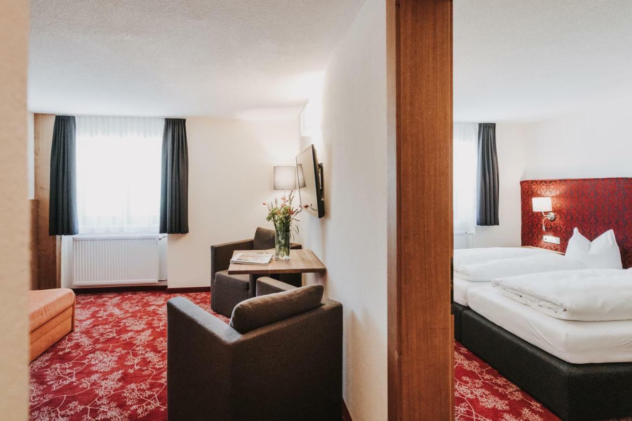 Hotel Adler Warth  Esterno foto